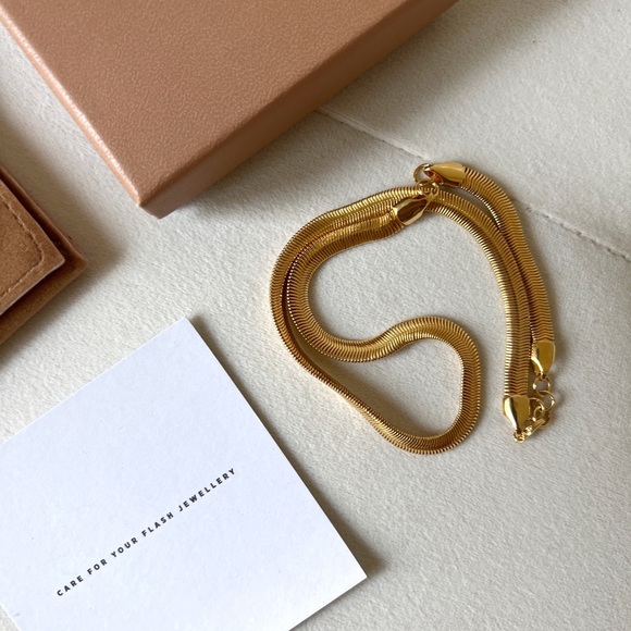 Gold Snake Choker Necklace, EMERGENCY SALE: PRICE FIRM - Picture 9 of 13